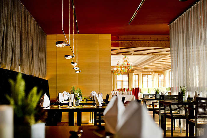 4 Sterne S Wellnesshotel Schwarzbrunn 6135 Stans Zillertalin
